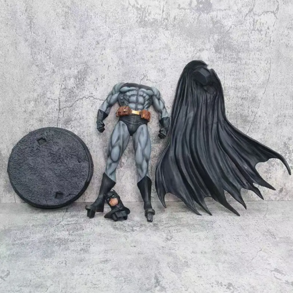 Batman Figure - DC Comics Statue