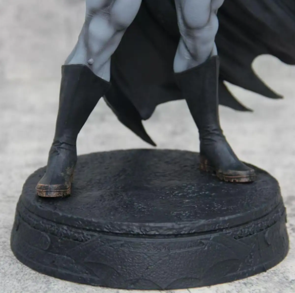 Batman Figure - DC Comics Statue