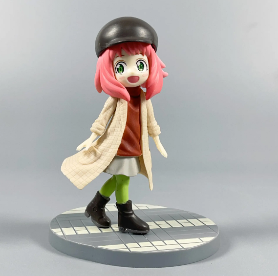 SPY x FAMILY: Anya Forger Cozy Winter Figure - Dark Beret