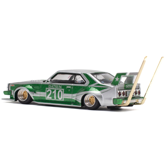 XCARTOYS S9-05 Datsun 210 "Pop Race" Bosozoku Style 1/64 Diecast Model