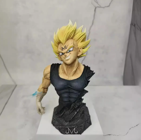 Super Saiyan Vegeta Battle Figure