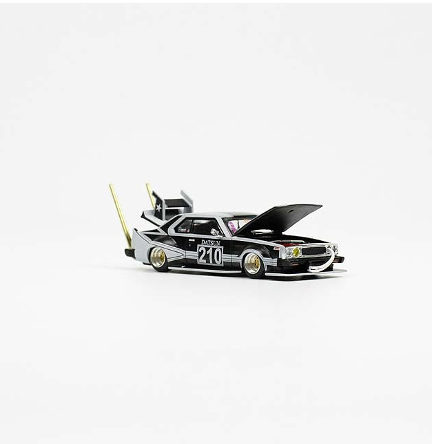 XCARTOYS S9-04 Skyline C210 Datsun 210 Bosozoku Style 1/64 Diecast Model