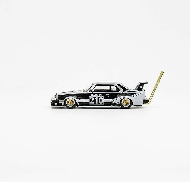 XCARTOYS S9-04 Skyline C210 Datsun 210 Bosozoku Style 1/64 Diecast Model