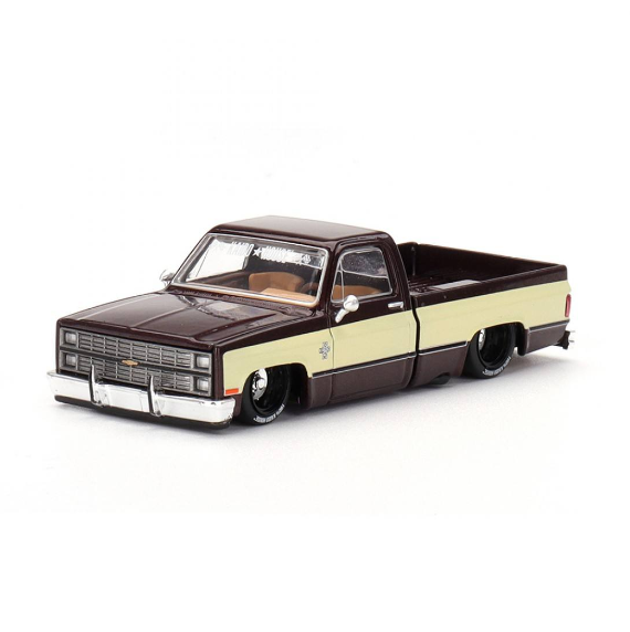 Kaido House Mini GT //145 Chevrolet Silverado Kaido Vintage Spec V1 1/64 Diecast Model