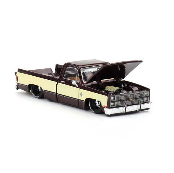 Kaido House Mini GT //145 Chevrolet Silverado Kaido Vintage Spec V1 1/64 Diecast Model