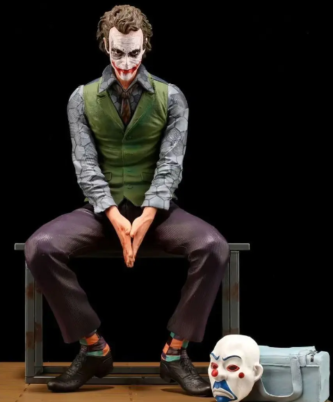 Joker (The Dark Knight) Sitting Pose figure